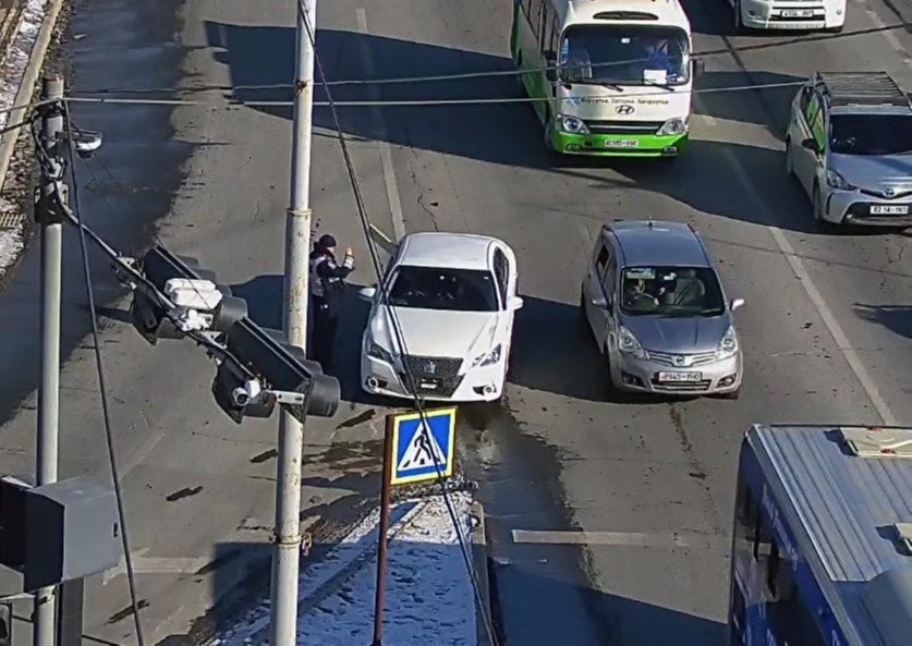 Улсын дугааргүй замын хөдөлгөөнд оролцсон зөрчлүүдийг камерын тусламжтай илрүүлж байна